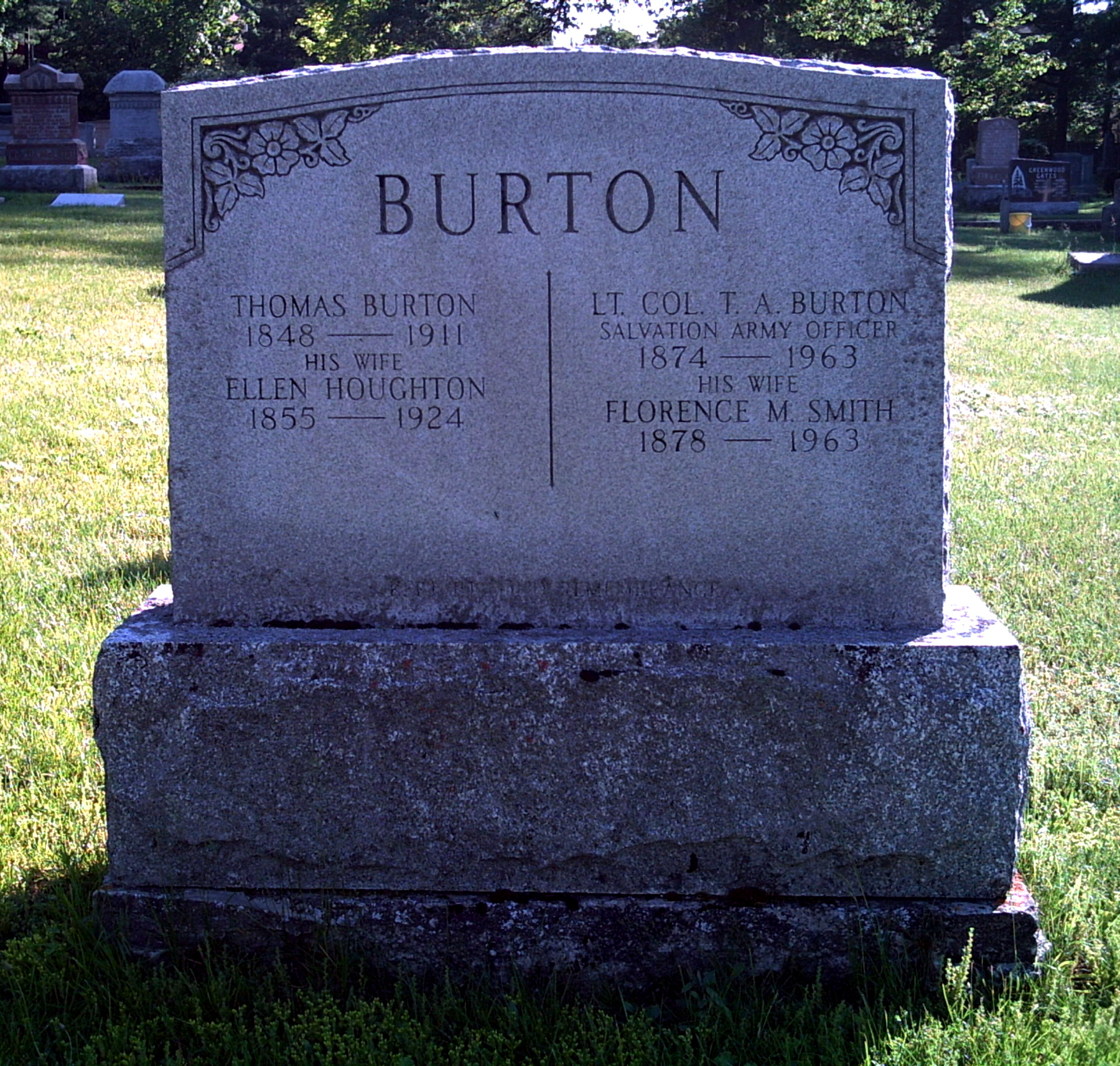 Gravestone of Thomas Burton and Ellen Houghton, photo taken by Cam Longhurst, June, 2008